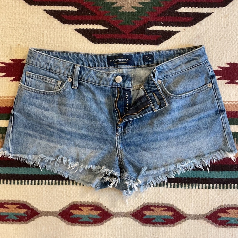 Lucky Brand “The Cutoff” Jean Shorts. Sz 30